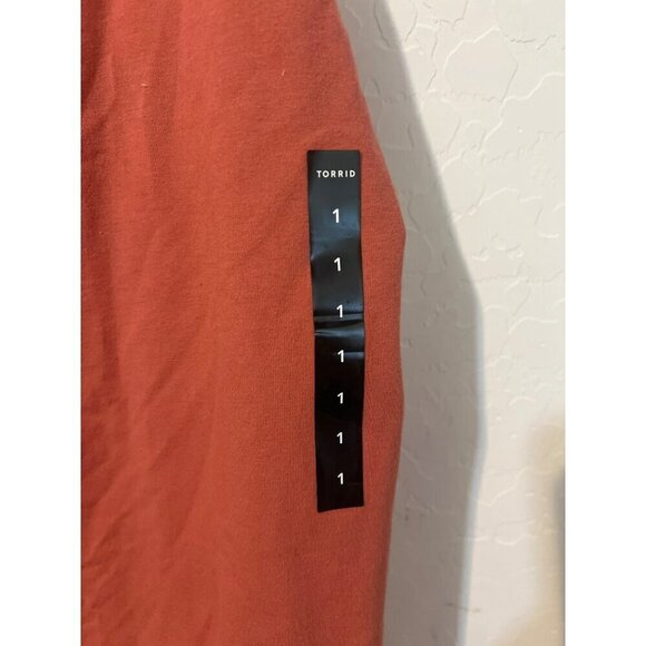 Torrid Sz 1 (US 14/16 1X) Burnt Orange Spaghetti Strap Camisole Tank Top - Picture 3 of 7